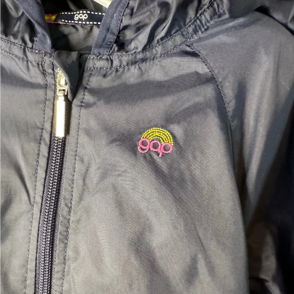 Gap Kids Navy Hooded Windbreaker Jacket. Excellent Condition  XS Casual Preppy